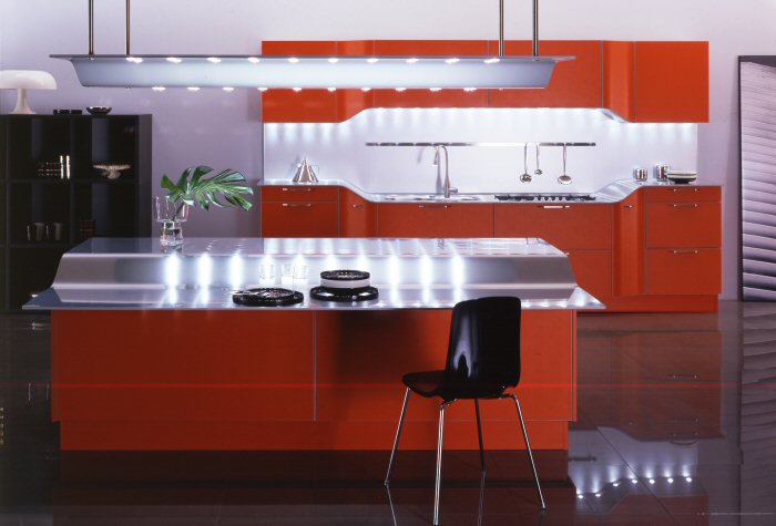 Venus cucina Snaidero Cucine design Pininfarina laccata rossa
